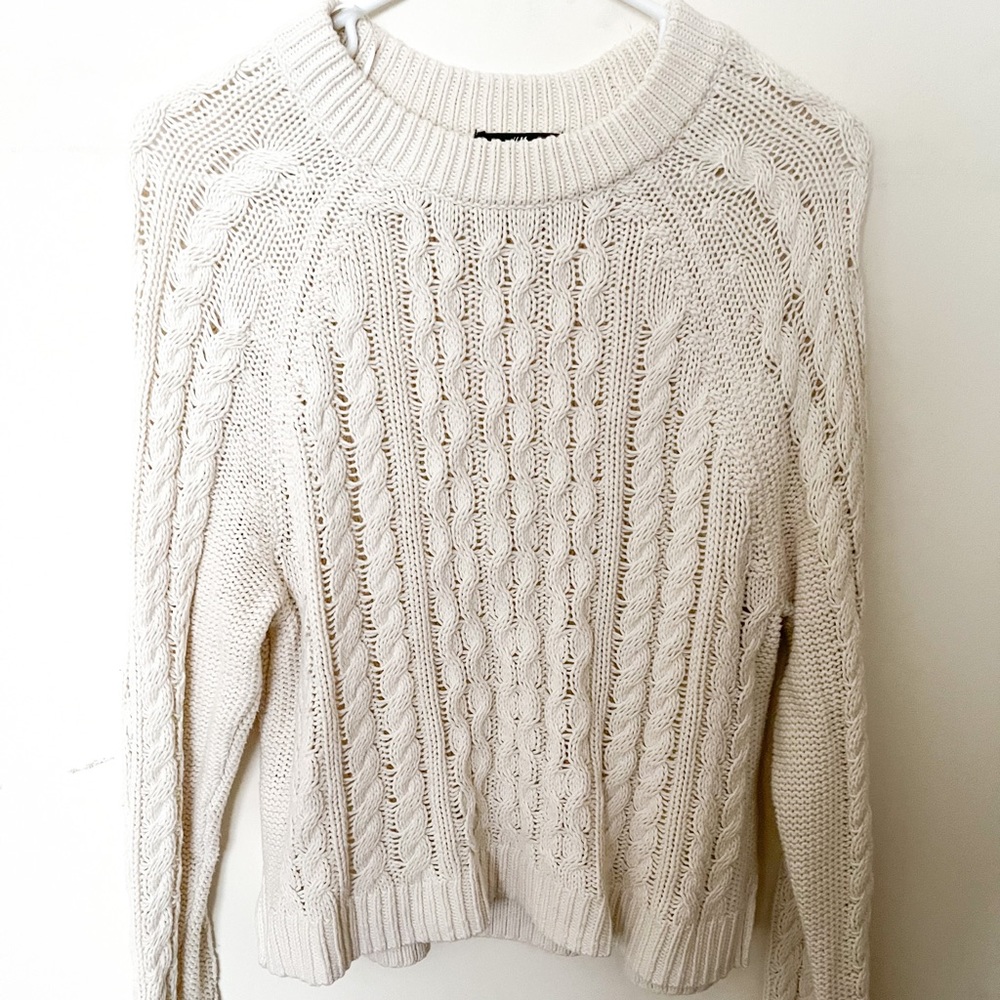 H&M White Sweater